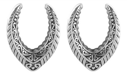 Plug - V Saddle (Stainless Steel) - Wolf Moon