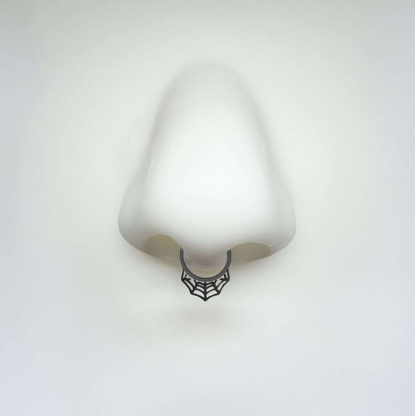 Septum - Spiderweb Clicker (16G) (Surgical Steel) - Wolf Moon